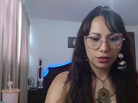 AloLovely_'s Webcam Show