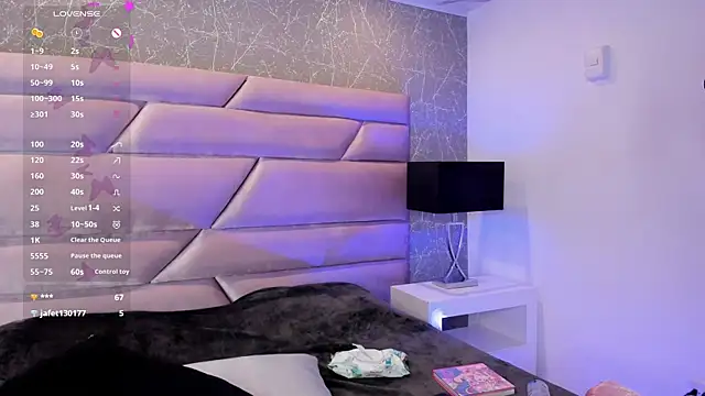 Chat +18 de ValkaRouse ao vivo