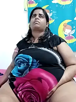 Chat +18 de SusanaEshwar ao vivo