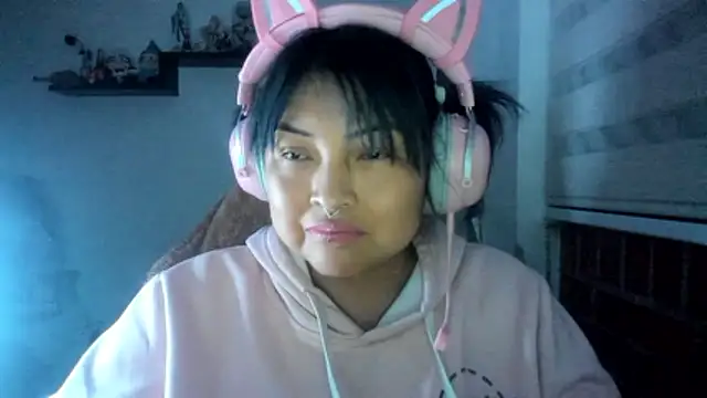 Chatroom XXX en direct de Shaddycute_