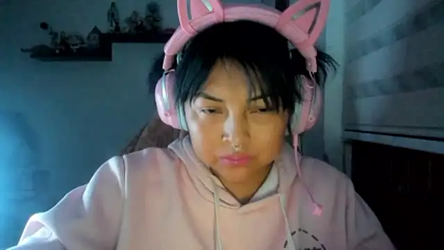 Shaddycute_: онлайн-секс-чат