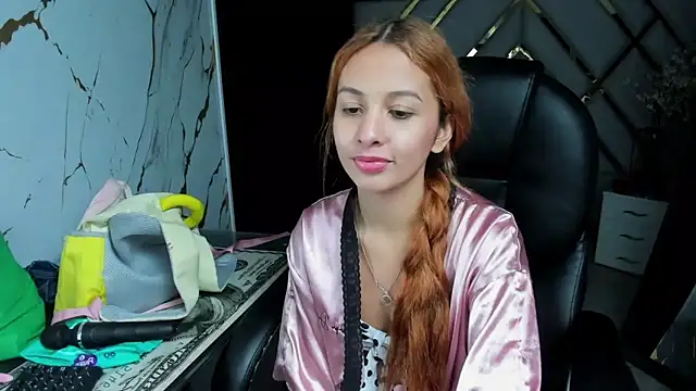 Paris_Petit: онлайн-секс-чат