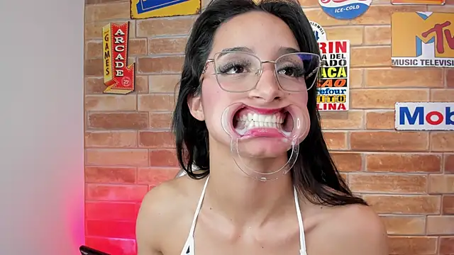 foxy_sharlotte 라이브 XXX 채팅