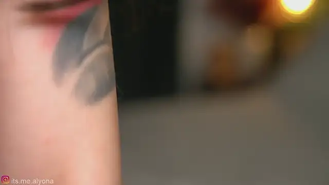 Chat XXX en directo de Alyonaqueen_