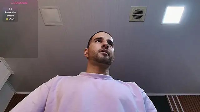 lorenzo_walker_1 Show Webcam