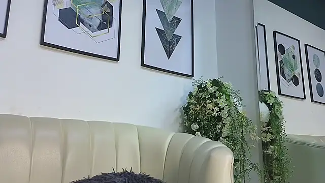 دردشة VanessaLanz الجنسية المباشرة