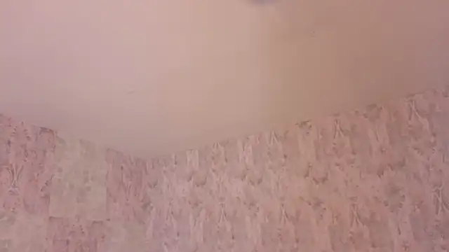 april_summer_: διαδικτυακό σόου στην κάμερα