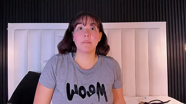 PandoraMiller live XXX chat