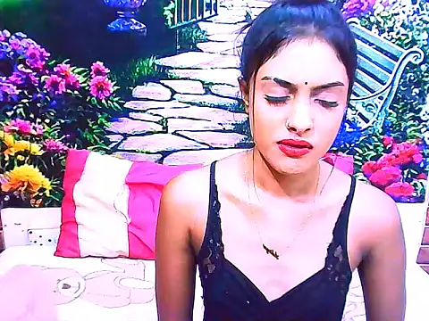 IndianPretty14u2Luv live XXX chat