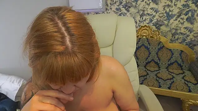 BellaLaPetit: онлайн-секс-чат