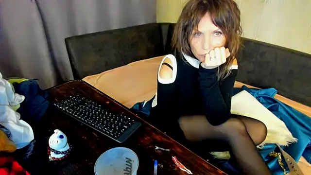 Elizabe_thn Live XXX chat