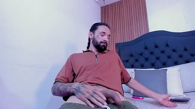 Hisoka_011 Adlı Modelin Web Kamerası Şovu