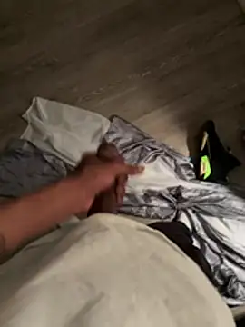 fatdixkdee: διαδικτυακό σόου στην κάμερα