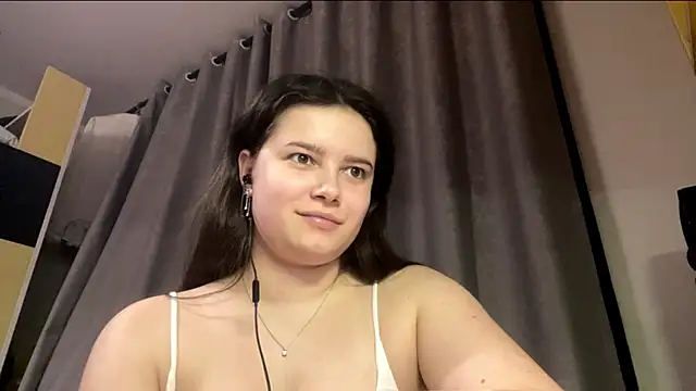 LonnaVandal Adlı Modelin Canlı XXX Sohbeti