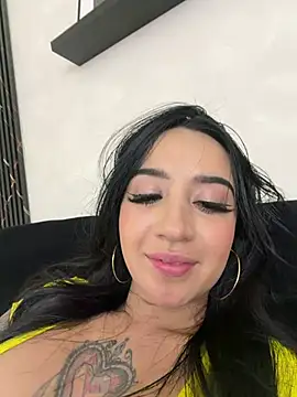 EmmyEvans1's Live XXX Chat