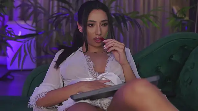 GinaValentinna – Naživo XXX chat