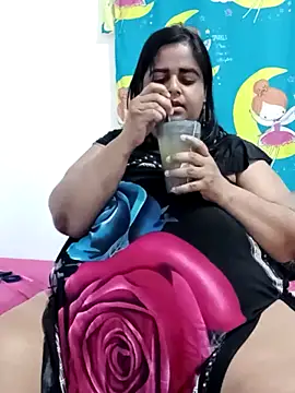 Czat XXX na żywo – SusanaEshwar