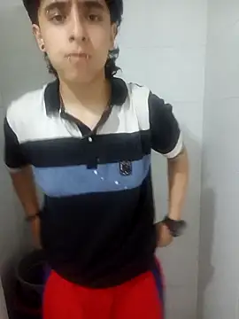 LatinHeatX22 Live XXX-Chat