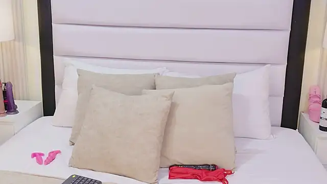 AntonellaEscudero's Live XXX Chat