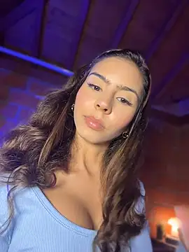 RouseColinsのライブXXXチャット