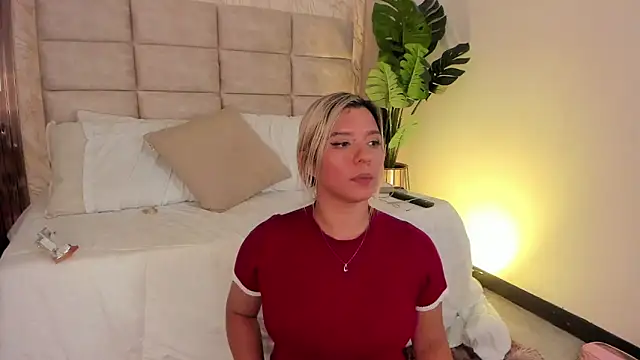 Gaia_Stone – Naživo XXX chat