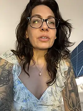 BeautifulMesss' Webcam Show