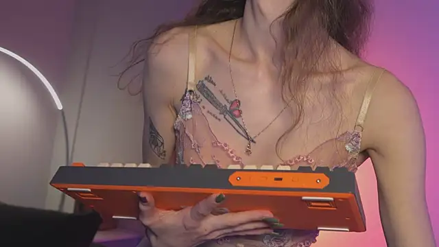 แชท XXX สดของ AriaLiko