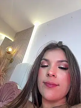 carolriveraa_のライブXXXチャット