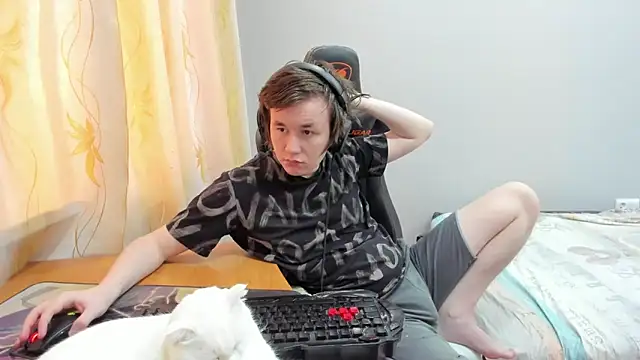 iliaskrislove – Kamerová šou