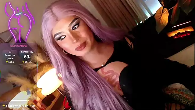 Show modela mslilly_croft na web-kameri