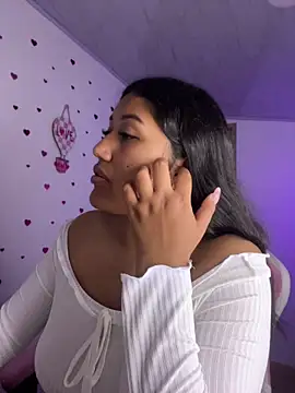 Chat XXX ao vivo de SharaRous