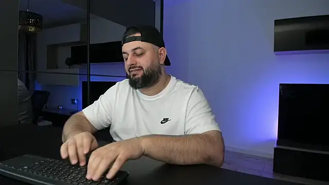 Chatroom XXX en direct de DravenPeak