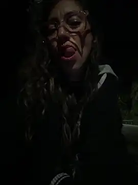 Lalla_Amani Chat XXX in diretta