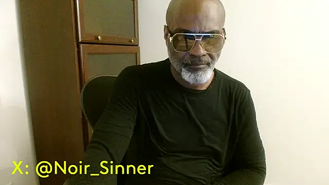 Chat XXX en directo de sinnernoir