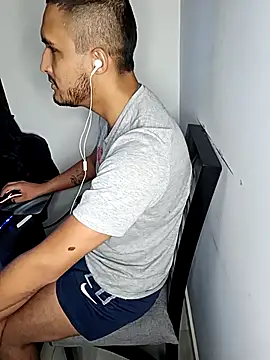 mosmar_20's Webcam Show