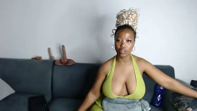 Doja_Peach 라이브 XXX 채팅