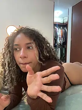 BelkajのライブXXXチャット