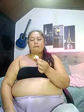 Keyla01_: απευθείας συνομιλία ΧΧΧ