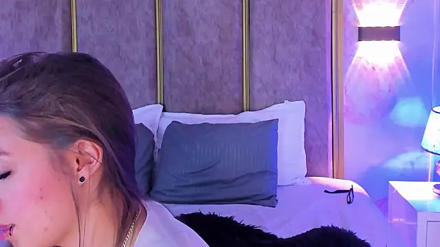 AmmyJones_ Live XXX Chat