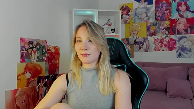 ElaraVoltage live XXX chat