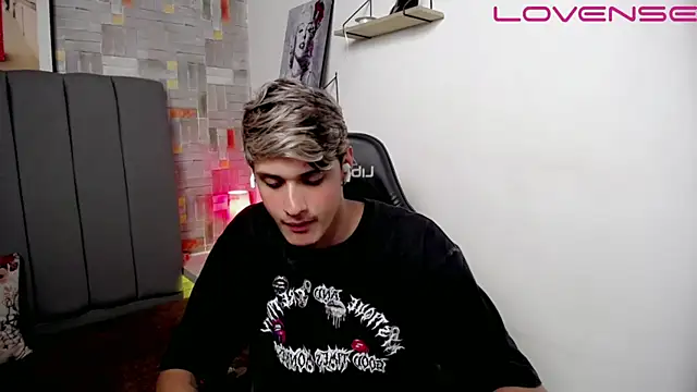 flaquito___'s Live XXX Chat