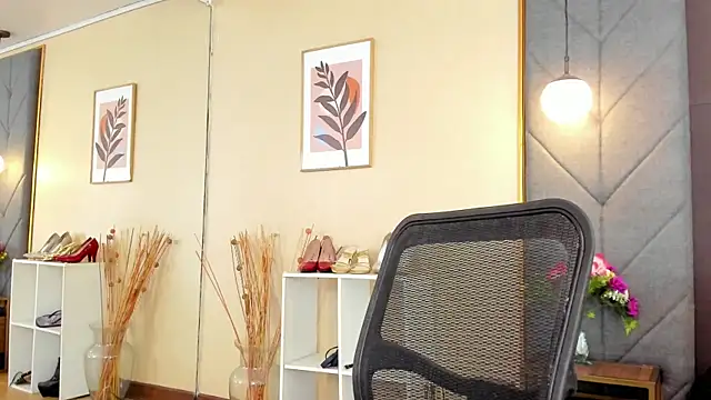 OliviGrace Chat XXX live