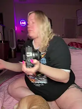 PiggyRose Pertunjukan Webcam