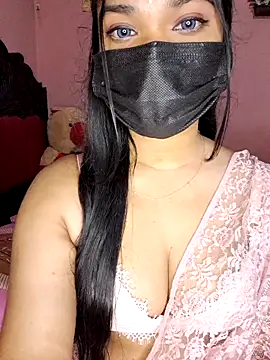 ariya-03's Live XXX Chat