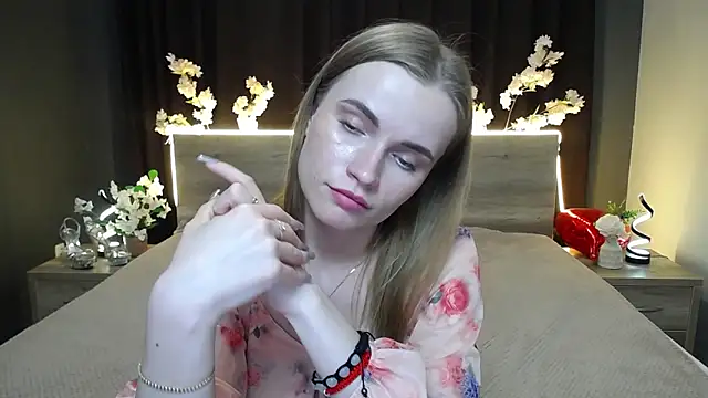 دردشة MargaritaKiss الجنسية المباشرة