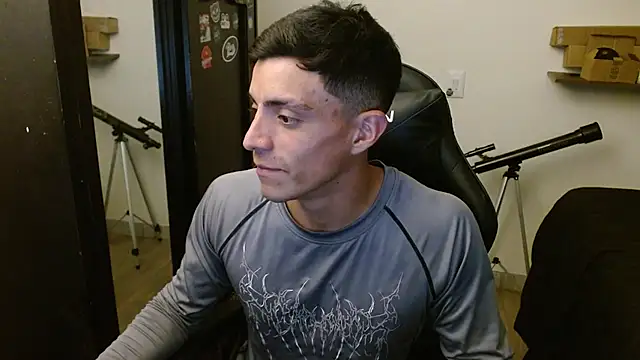 kv___xxx_ – Live XXX-chat