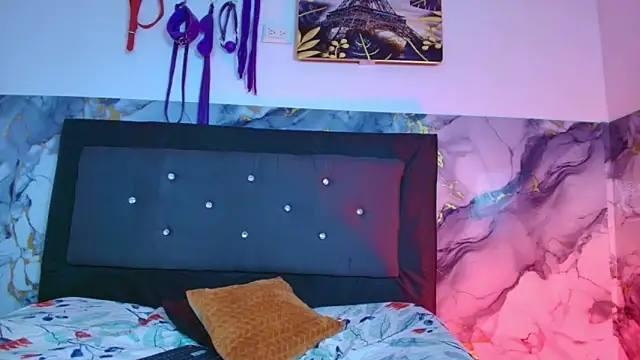 couple_lovelyds Show Webcam