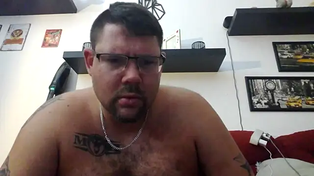 sexykevin17cm Webcamshow