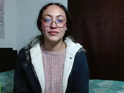 Amitlu_'s Live XXX Chat