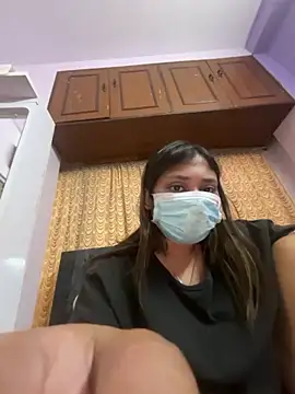 Yourhornynightmare Adlı Modelin Canlı XXX Sohbeti